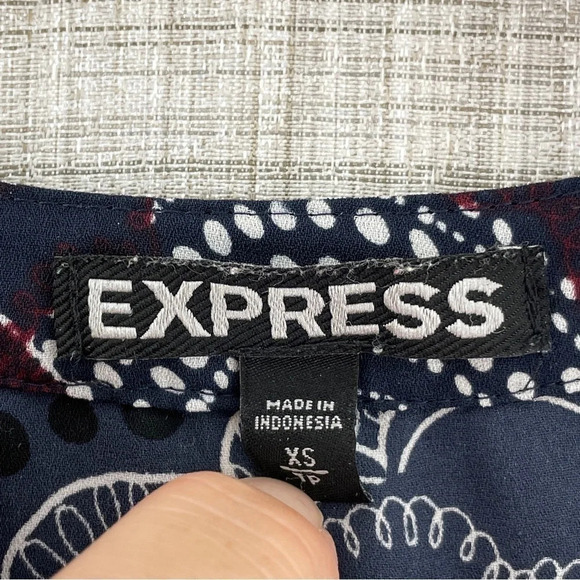 Express 3/4 sleeve 1/2 zip crew neck chiffon blouse women's XS. 9200 - Picture 6 of 9